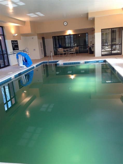 Hampton Inn Front Royal Pool: Pictures & Reviews - Tripadvisor