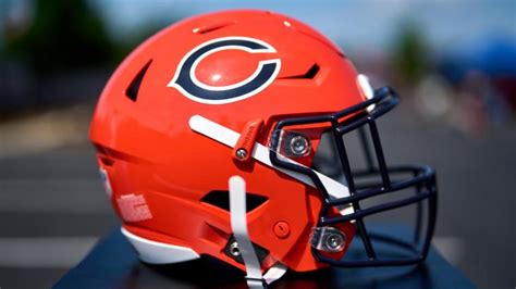 Bears orange helmets, explained: Why Chicago is wearing 'highlighter ...