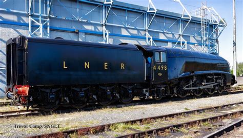 LNER Wartime livery unveiled for steam locomotive 60007 Sir Nigel Gresley