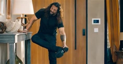 Jason Momoa Takes Off His Muscles In Super Bowl Ad | Moms.com