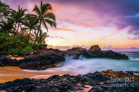 Secret Cove Beach Maui Hawaii Sunrise Photo Photograph by Paul Velgos ...