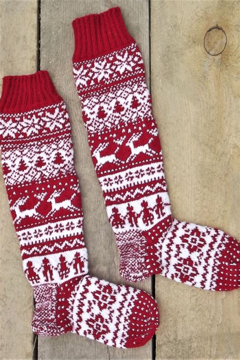 Christmas knitted socks pattern, knitted stockings pattern, Fair Isle pattern, christmas ...