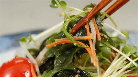 Seaweed Salad (Wakame Salad Recipe) 海藻サラダ（わかめサラダ） 作り方 レシピ - YouTube