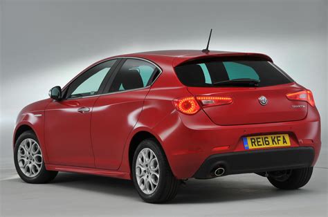 Alfa Romeo Giulietta review | Autocar