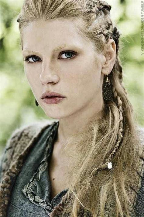 Lagertha Lothbrok wife now ex-wife of Ragnar Lothbrok on the series ...