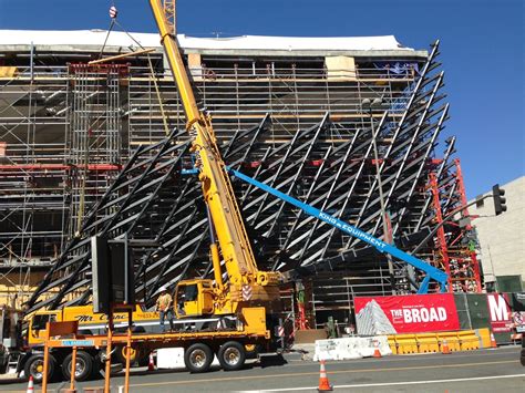 The Broad Museum under construction in downtown Los Angeles | The broad ...