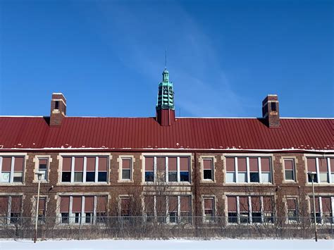 Residents weigh in on proposed new high school at Flint Central campus ...