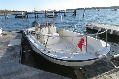 1988 Boston Whaler Outrage 22 Center Console for sale - YachtWorld