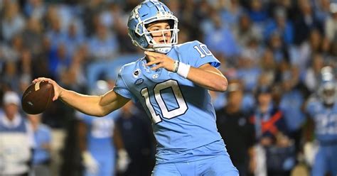 UNC QB Drake Maye impresses with reverse field touchdown