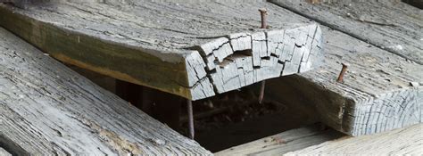 Deck Safety: 5 Warning Signs of an Unsafe Deck - Building Strong