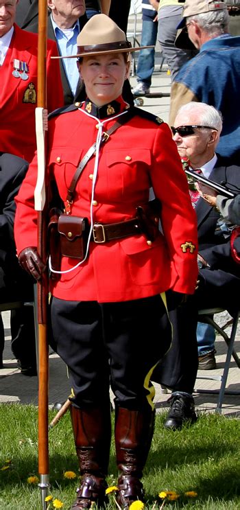 Ric Hall: RCMP Female Uniform | RCMP Veterans’ Association - Vancouver Division