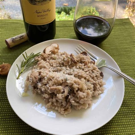 Classic Chicken and Mushroom Risotto Recipe - Cooking Chat