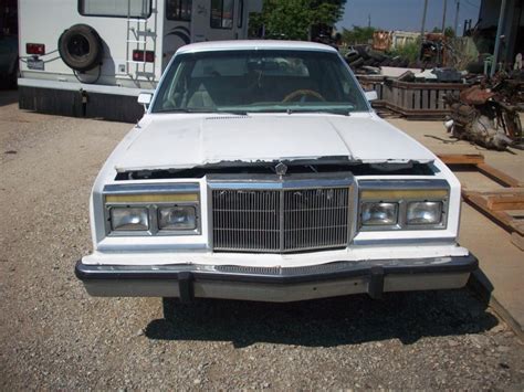 1986 Chrysler Fifth Avenue Parts Car 1