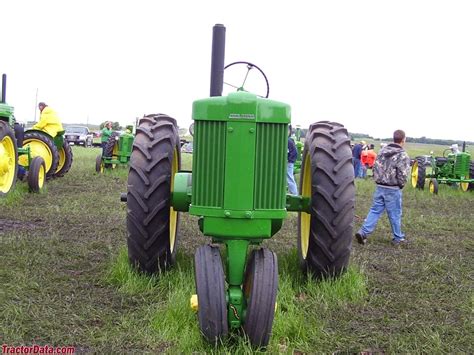 TractorData.com John Deere 70 tractor photos information