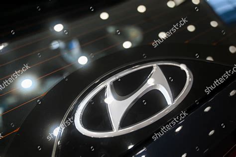 Logo South Korean Automaker Hyundai Seen Editorial Stock Photo - Stock ...