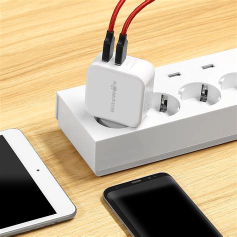 Feature Phones Blog: Mobile phone charger is not unplugged, is it harmful?