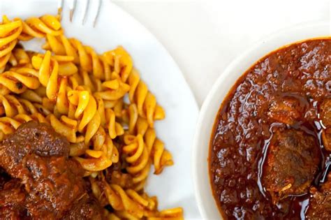 Neapolitan Ragù Sauce - Authentic Italian Recipes | PizzaCappuccino