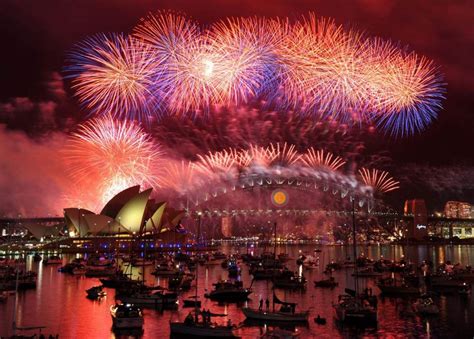 10 Biggest Fireworks Displays in the World | Dynamic Fireworks