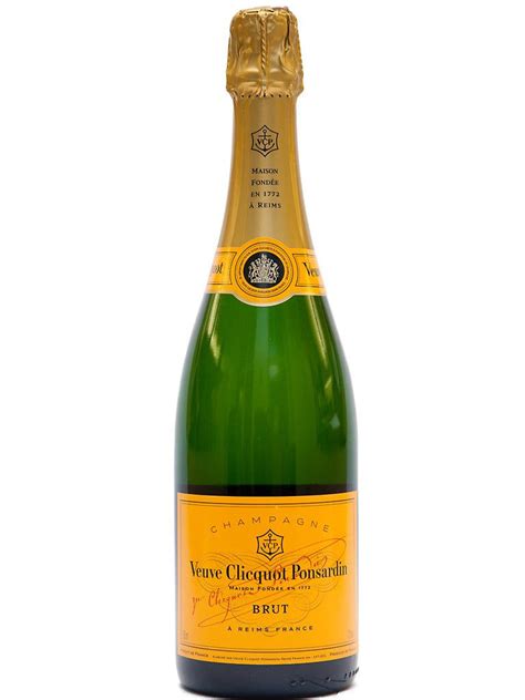 Veuve Clicquot Ponsardin Yellow Label Brut - Hamptons Wine Shoppe