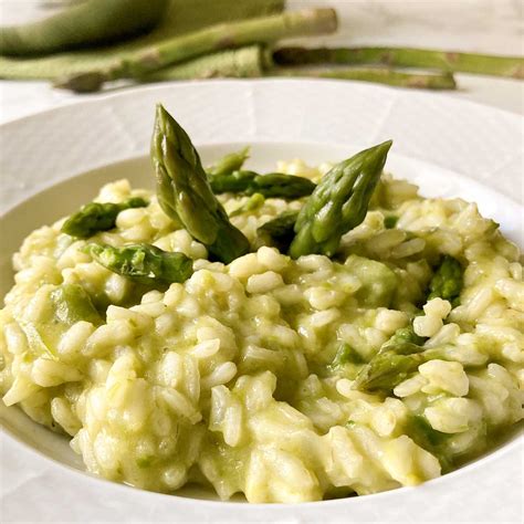 Authentic Italian Asparagus Risotto - Recipes from Italy