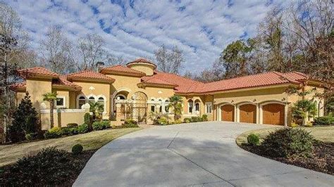 You Get a House! Georgia Home Built for Oprah Finds a Buyer | LaptrinhX / News