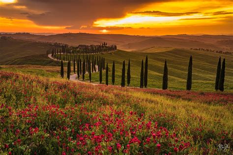 Crete Senesi Sunset | Crete Senesi, Tuscany, Italy | Mickey Shannon ...