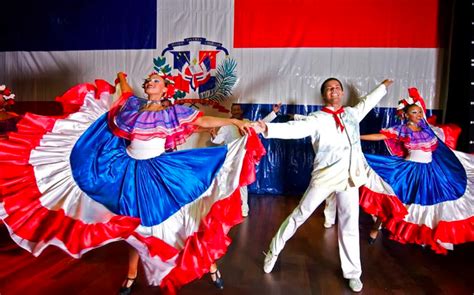 El merengue, el ritmo que marca la Navidad dominicana | La República EC