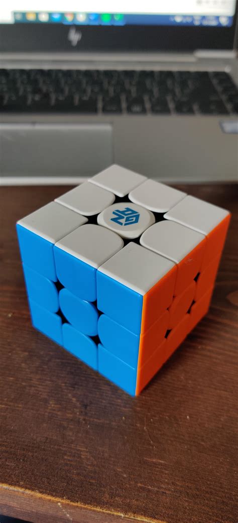 Bought my first GAN cube, couldn't be happier : r/Rubiks_Cubes