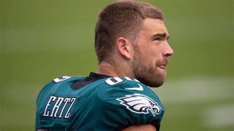 Eagles' Zach Ertz says ankle injury is improving, has faith Carson Wentz can turn around 2020 ...