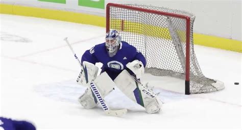 Braden Holtby begins new era with Vancouver Canucks | RMNB