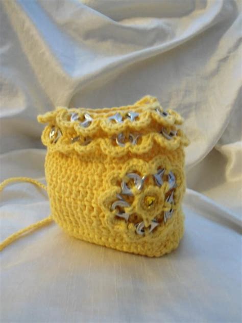 easy can tab and crochet girl purse project on Craftsy.com | Crochet girls, Pop tab purse ...
