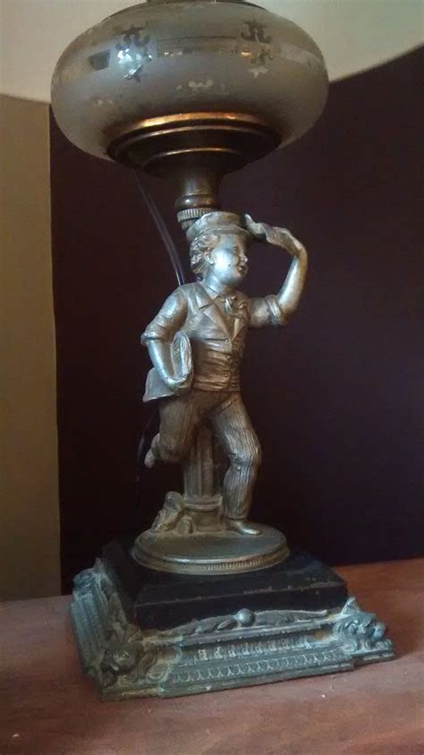 Thomas Edison (?) Lamp | Collectors Weekly