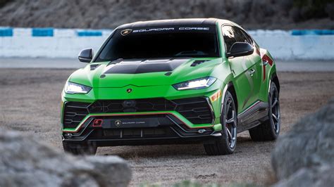 Lamborghini Urus ST-X ready to race