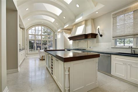 52 Beautiful Kitchens with Skylights (PICTURES)