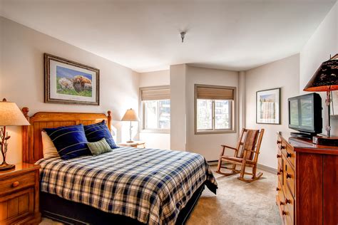 breckenridgelodgingbedroom2 | Breckenridge Lodging