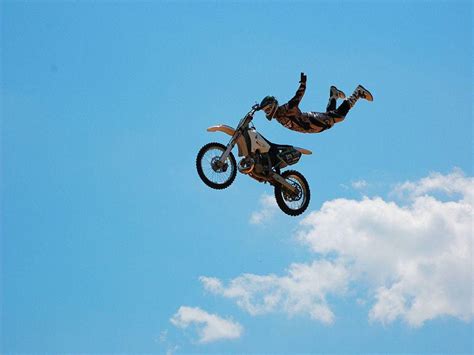 Dirt Bike Tricks Wallpapers - Top Free Dirt Bike Tricks Backgrounds ...