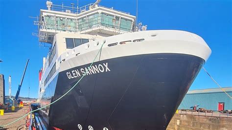 CalMac racks up £1.6m crew bill for unfinished Glen Sannox ferry - BBC News