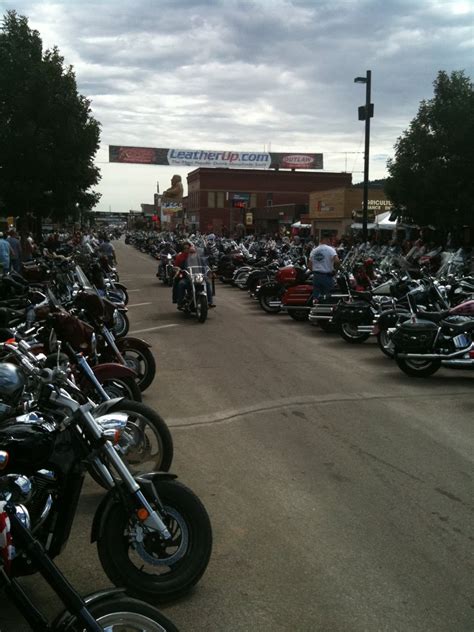 Paul's Big World Blog: Sturgis Main Street