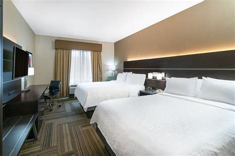 HOLIDAY INN EXPRESS & SUITES ASHLAND, AN IHG HOTEL $112 ($̶1̶2̶6̶) - Updated 2023 Prices ...