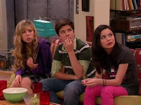 iCarly (2007)