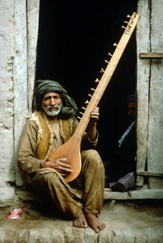 Afghanistan, Nazar-I-Sherif, the musical instruments maker