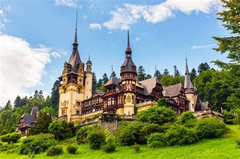 Bucareste: Castelo do Drácula, Castelo de Peles e Brasov | GetYourGuide