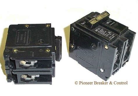 Cutler hammer br circuit breaker 2P 100A BR2100