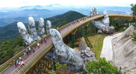 Giant hands lift up Vietnam’s Golden Bridge