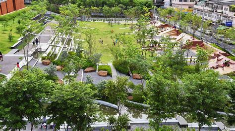 Chulalongkorn University Centenary Park | Attractions in Chula-Samyan ...