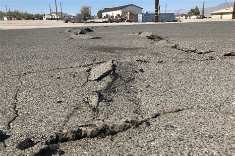 California earthquake: A 7.1-magnitude quake rocks Ridgecrest just one ...