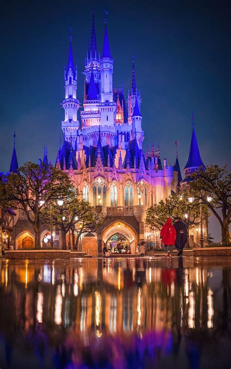 Scenes from Disney Parks: Tokyo Disneyland at Night - Disney Tourist Blog