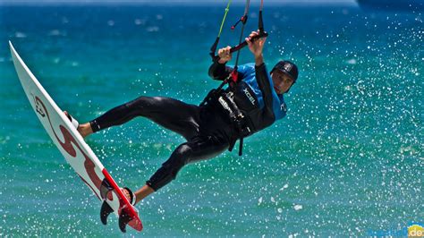 Kitesurfer on the beach of Table View - Cape Town photos - Cape Town ...