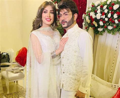 Beautiful Clicks of Mehwish Hayat On Her Makeup Artist Wedding Ceremony - Showbiz Pakistan