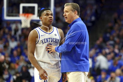 Kentucky, Calipari frustrated by season-long struggles - WMSK